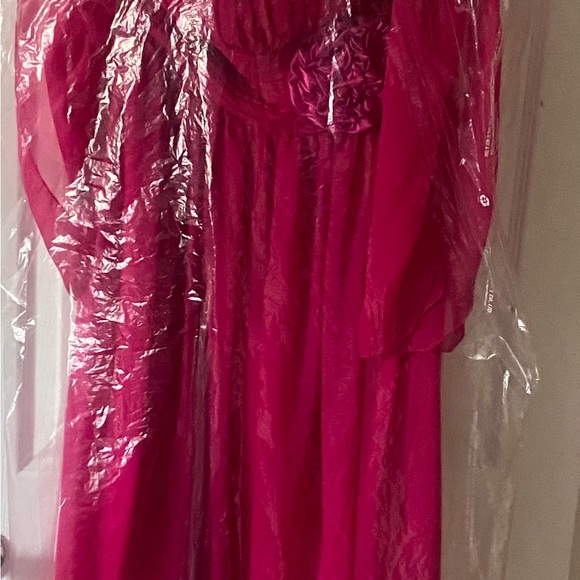 Elegant Pink Strapless Dress - Picture 5 of 5